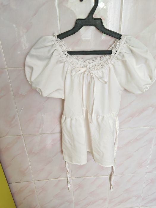 Продам Кофточки и курточку джинса