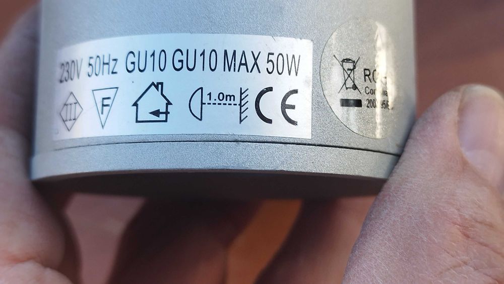 Спот за релсова система 8бр x GU10/50W/230V луни за таван - лампи