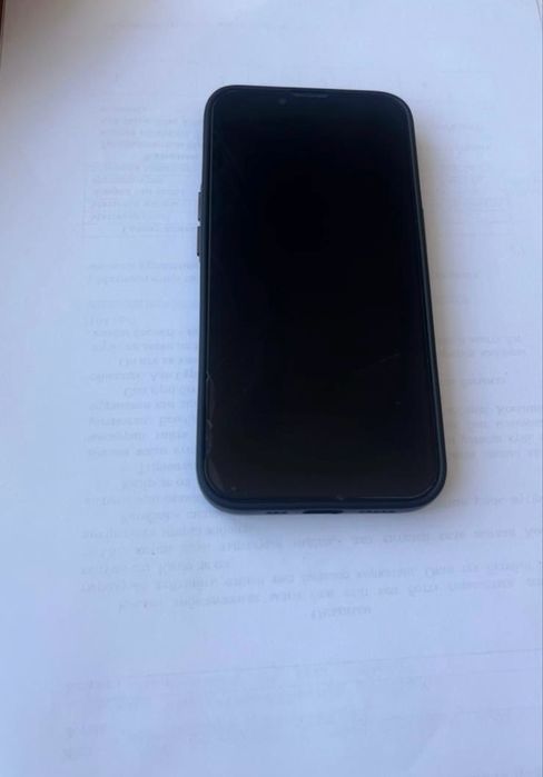 Продам айфон 13 256