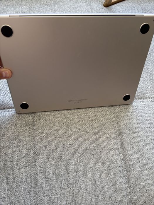 Macbook Air M2 13.6 8gb/256 gb ssd