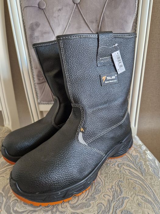 Продам спецобувь