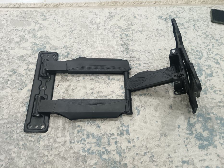 Продам кронштеин почти новый