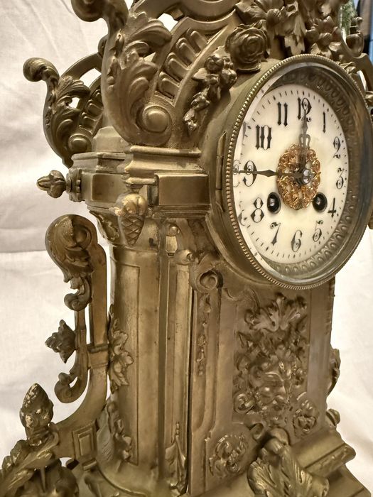 Ceas frantuzesc de alama solida - anii 1800