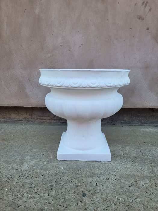 Ghiveci decorativ din ciment alb 39 cm | Jardiniere grădină | Vază exterior