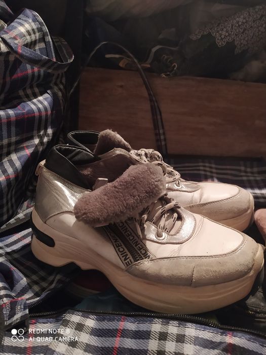 Кроссовки утеплённые меховые