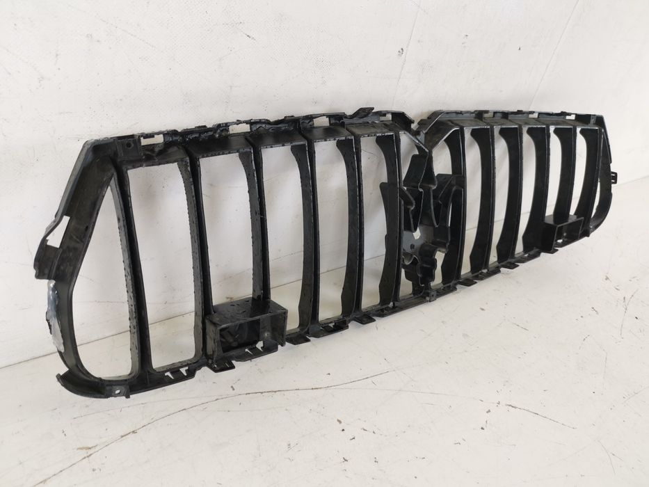 Централна решетка на радиатора Мазерати Гибли 3 / Maserati Ghibli 3 Це