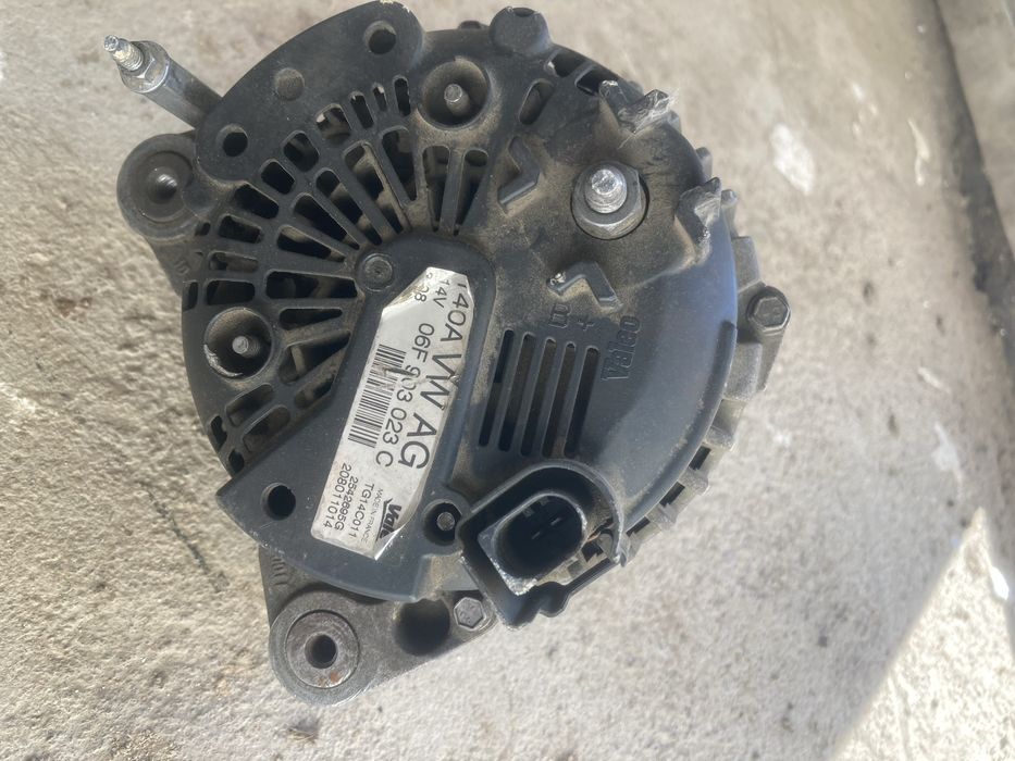 Генератор на Volkswagen Jetta 2,5