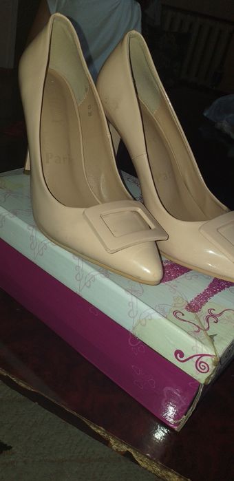 Lakirovinniy tufli 38 razmer