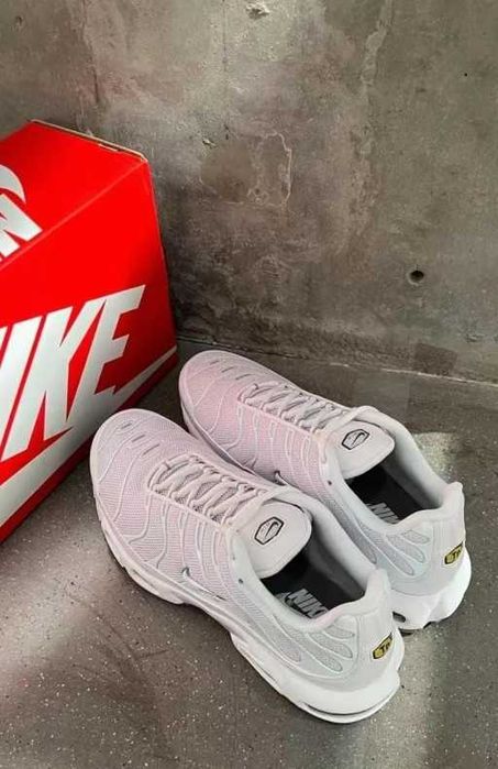Nike Air Max TN Plus White EU39