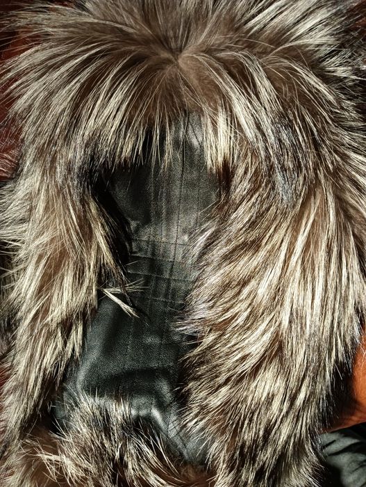 Geanta din vulpe argintie