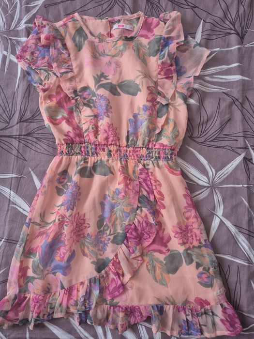 Рокли за момиче 6 год.