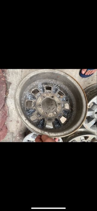 Диски R15(в хорошем состоянии)