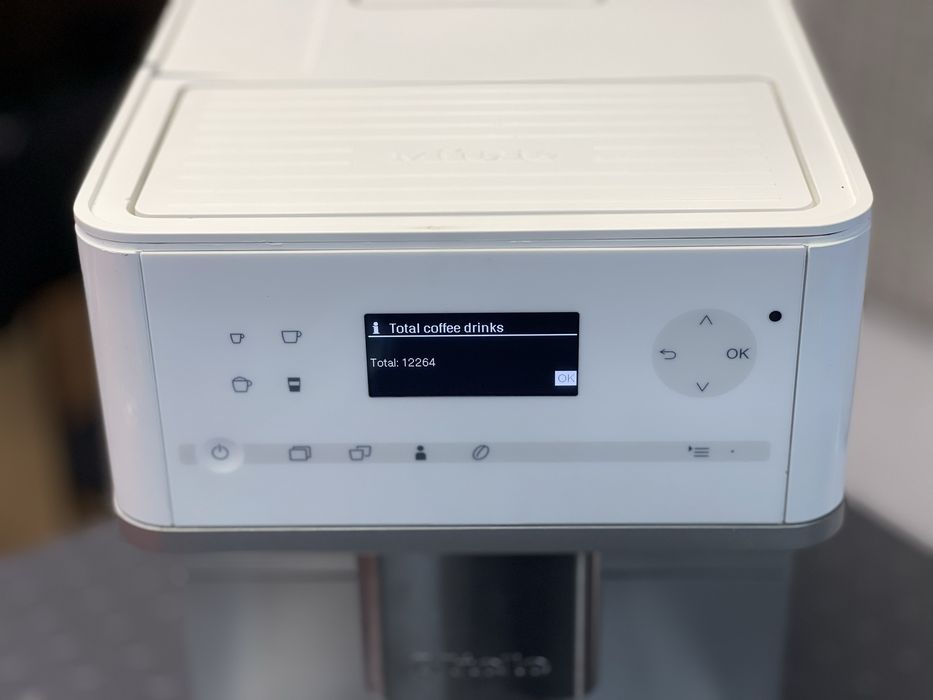 Miele CM61 - Кафеавтомати | Кафемашини - 6 месеца гаранция !