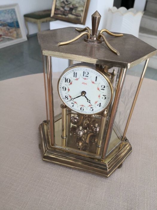 УНИКАЛЕН, ГОДИШЕН 400 дни супер красив, рядък, каминен часовник