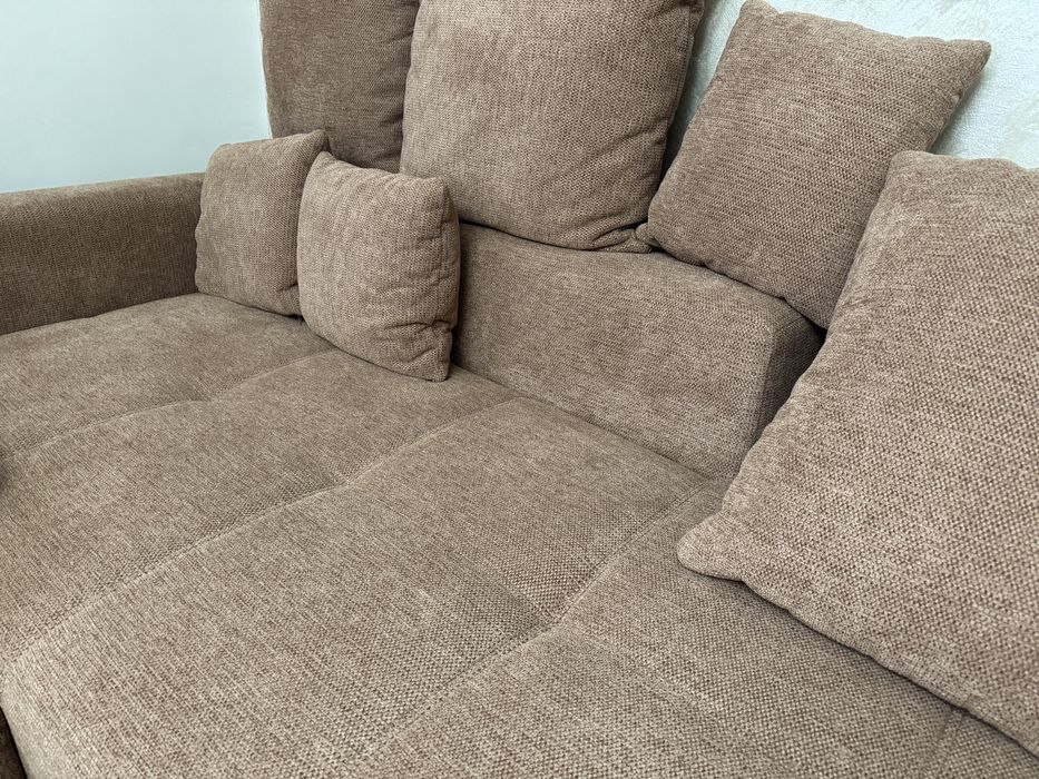 Coltar extensibil cu ladă in forma de U
