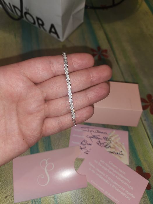 Дизайнерска гривна с цирконий