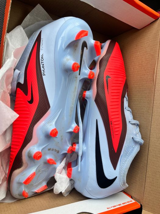 Бутонки Nike Phantom