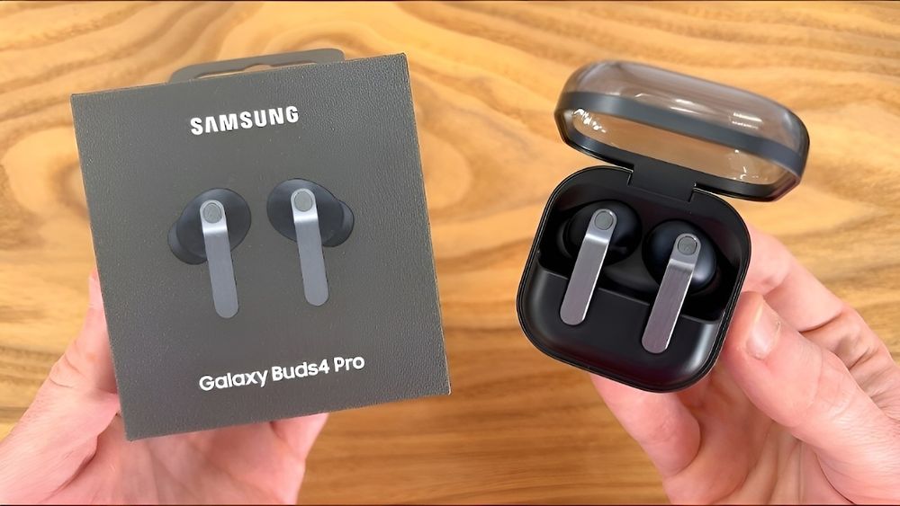 Продам наушник Galaxy buds 4 pro