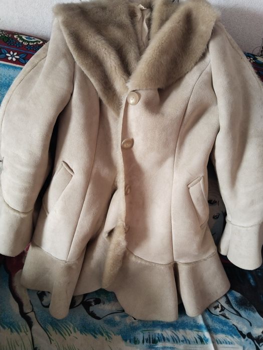 Продам дублёнку женскую