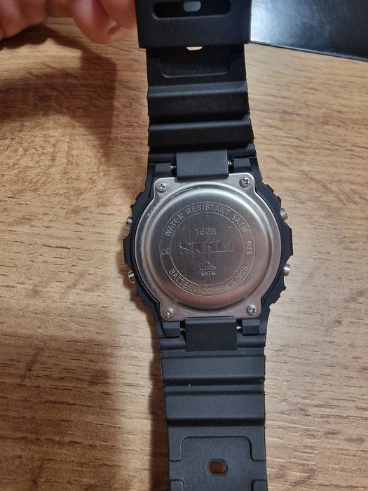 Skmei 1628 (G-Shock Square стил) – Неразличим от нов + Протекторк