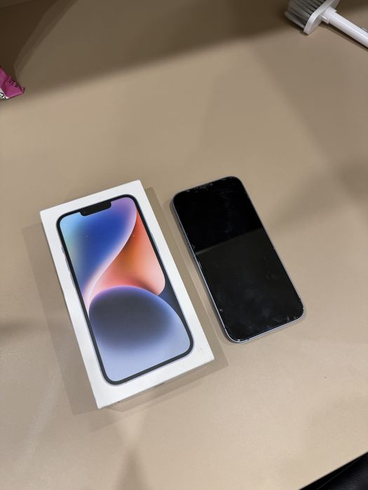 Iphone 14, срочно продаю