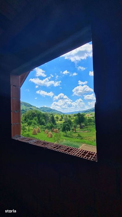 Pensiune de vânzare în comuna Corbeni, Județ Argeș.