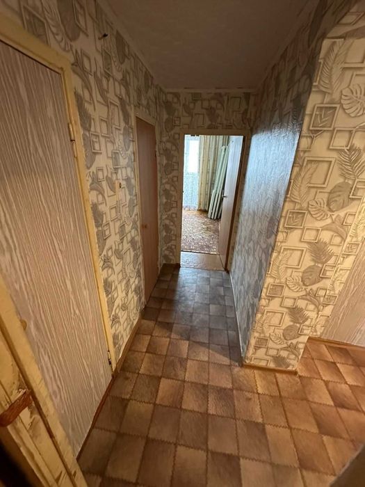 Продам 4-х комнатную квартиру