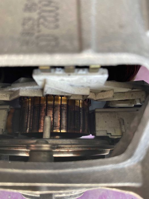 Двигатель от стиральной машины Bosch wlf20171ce