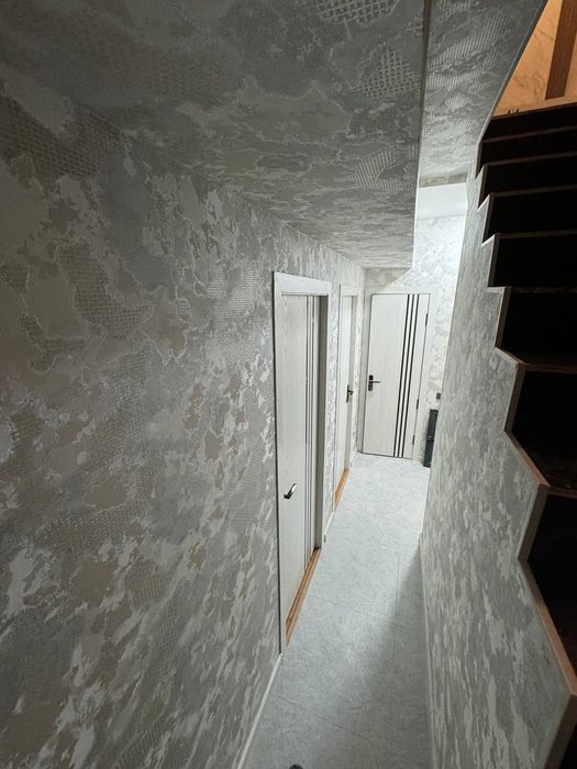 Bobur mahallada dupleks kvartira sotiladi