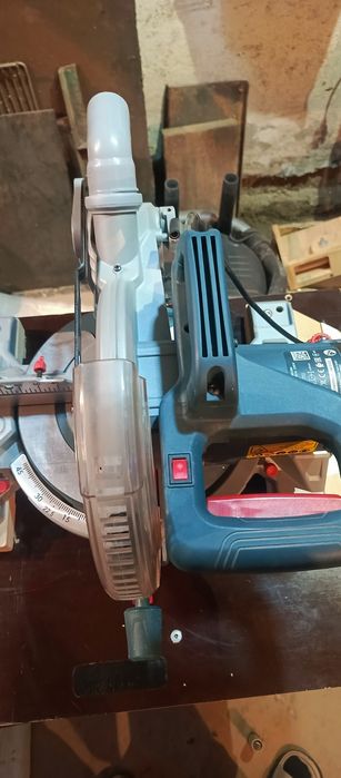 Торцовочная пила boschGCM 216