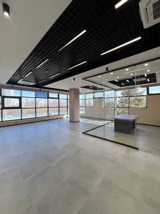 Аренда помещение Дархан, Хамида Олимжана, Бизнес центр Пойтахт 200м2