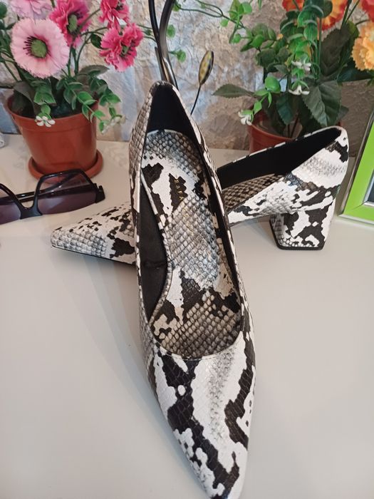 Продаю туфли ZARA