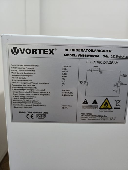 Mini frigider Vortex