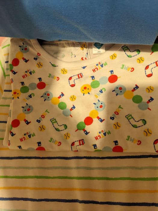 Детски дрехи рр98(ризи с дълъг ръкав(елече),ватирани дънки,ромпър пижа