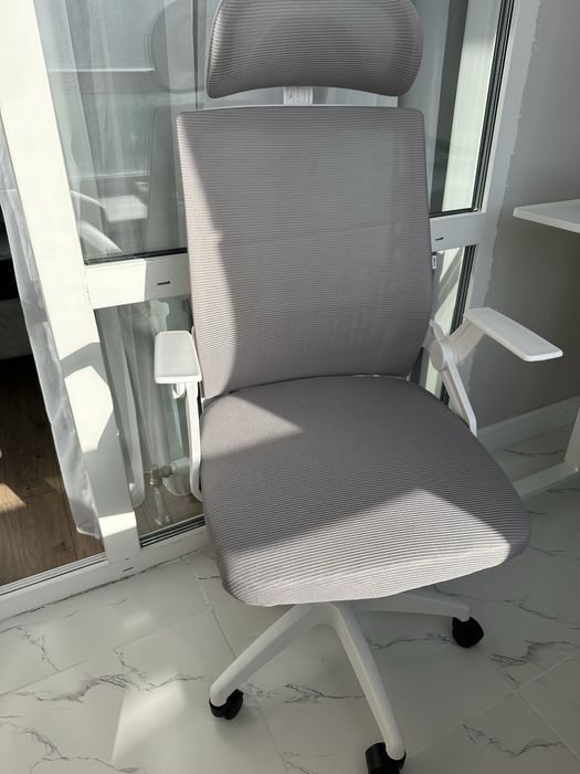 Компьютерное кресло