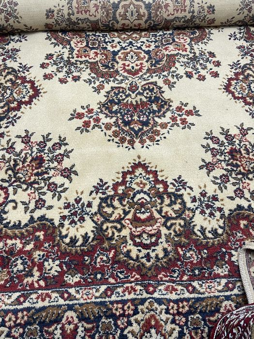 Ковер шерстяной.