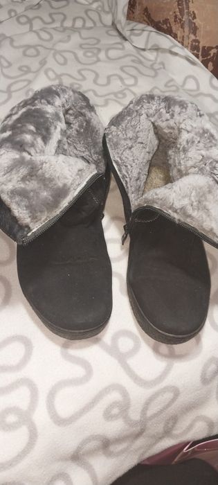 Продам зимние сапоги