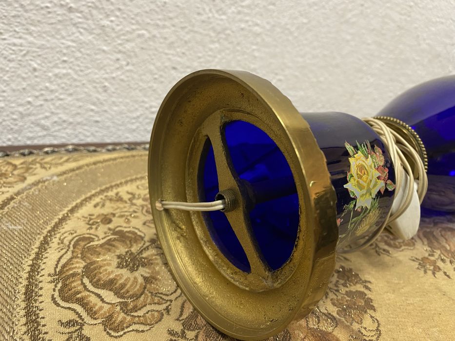 Стара френска лампа рисувано стъкли месингова основа