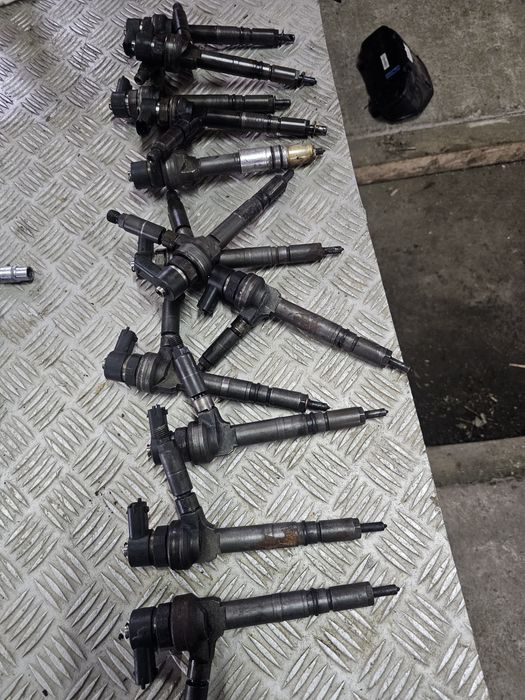 Injector,cod Opel Astra H, 1.7 cdti,cod 8973000913