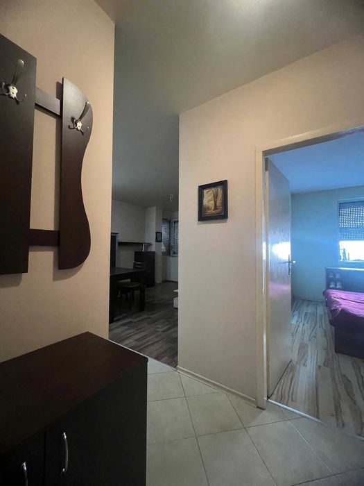 Дава се под наем Двустаен апартамент в Пловдив, Южен - 65 кв.м за 490 € - Снимка #2
