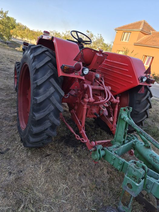 Tractor universal 650