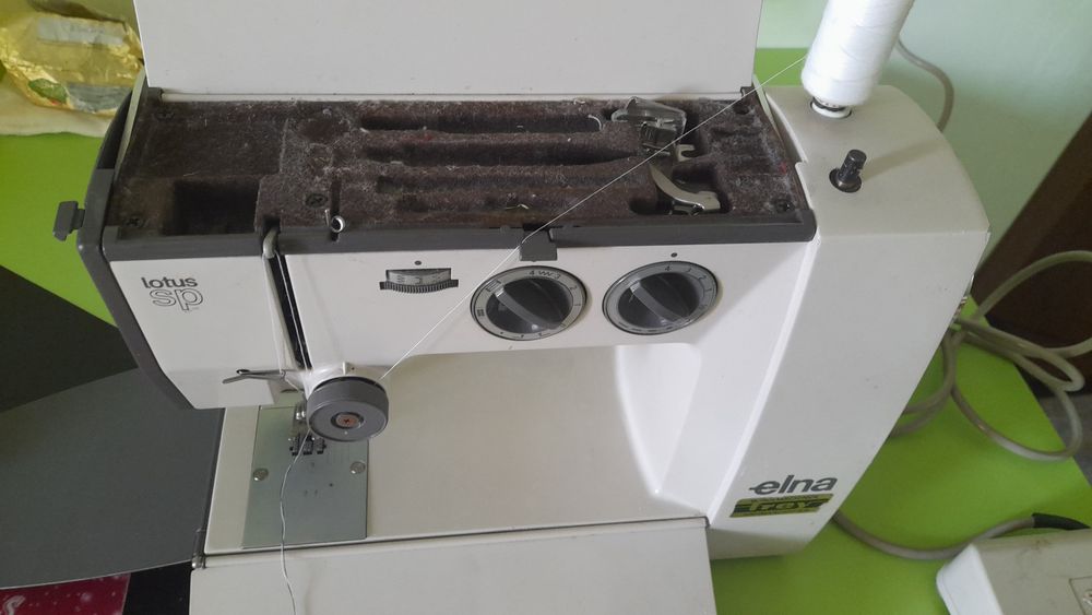 Masina de cusut electrica