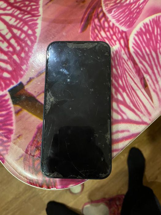 Продам айфон 14