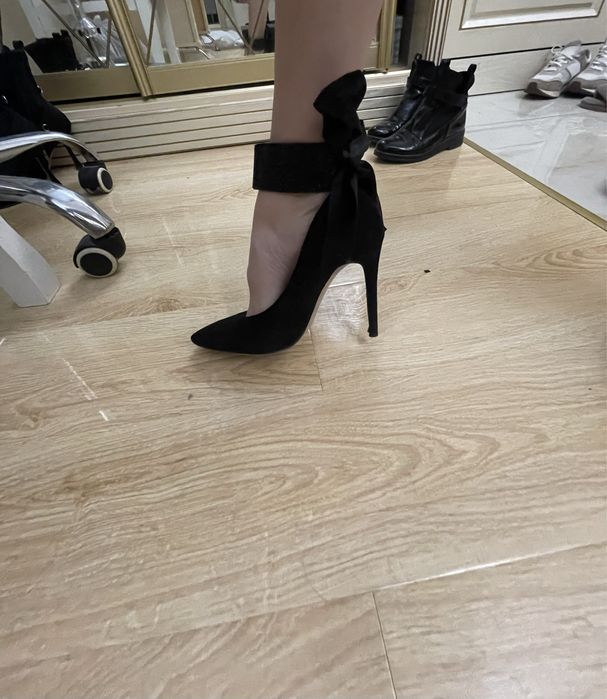 Продам туфли очень красивые