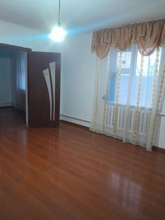 2 болмелі Времянка жалға беріледі.Титов районында .