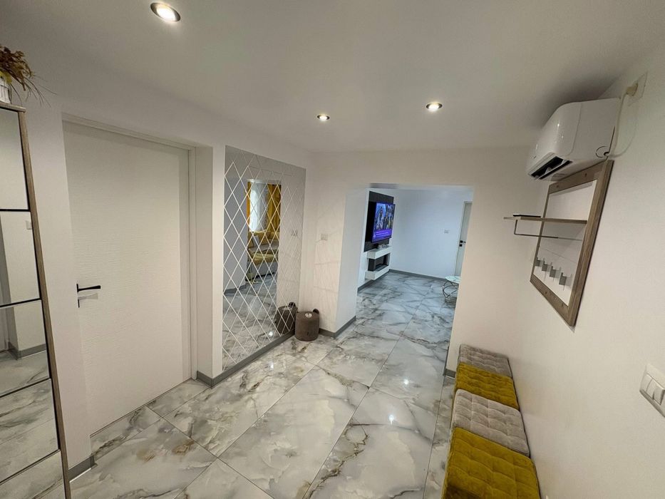Casa moderna , complet renovata ( 2024 )