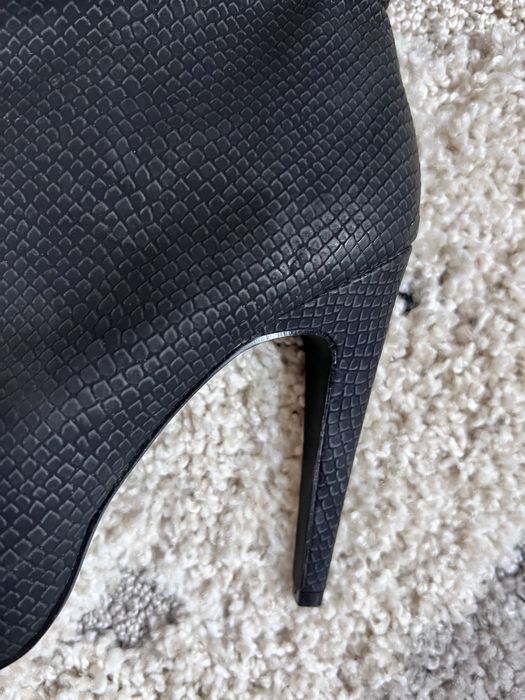 Сапоги на каблуке