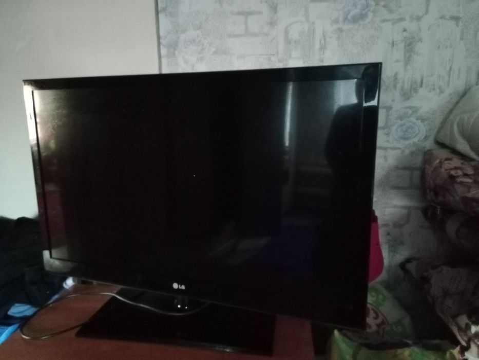 Продам телевизор