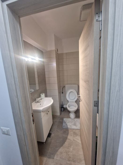 Inchiriez apartament 2 camere