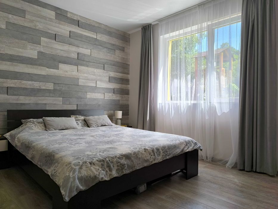 Продава се Къща в с. Драгичево, Област Перник - 220 кв.м за 1910 €/кв.м - Снимка #15